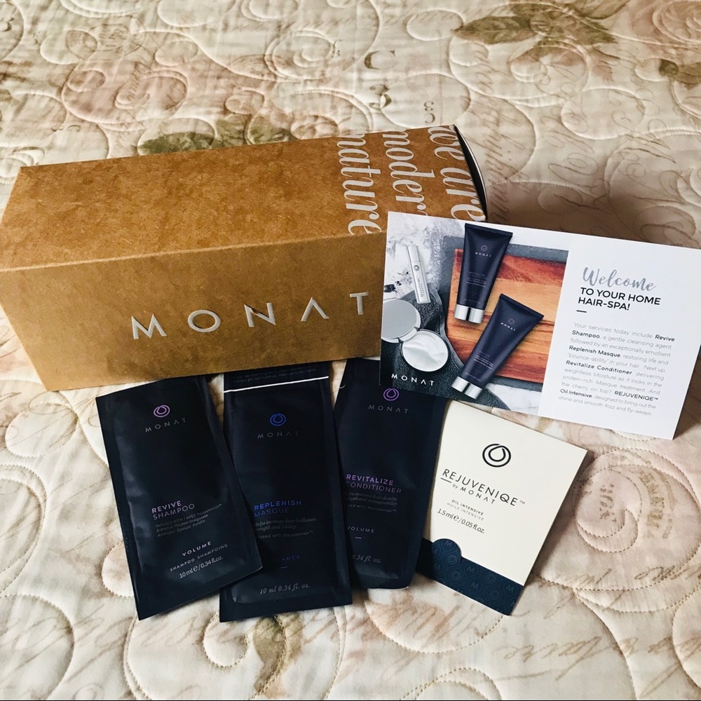 Free sample of shampoo, masque, cond & Oil..